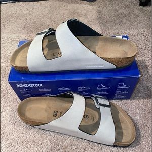 Birkenstock Arizona BS pull up stone Size 10